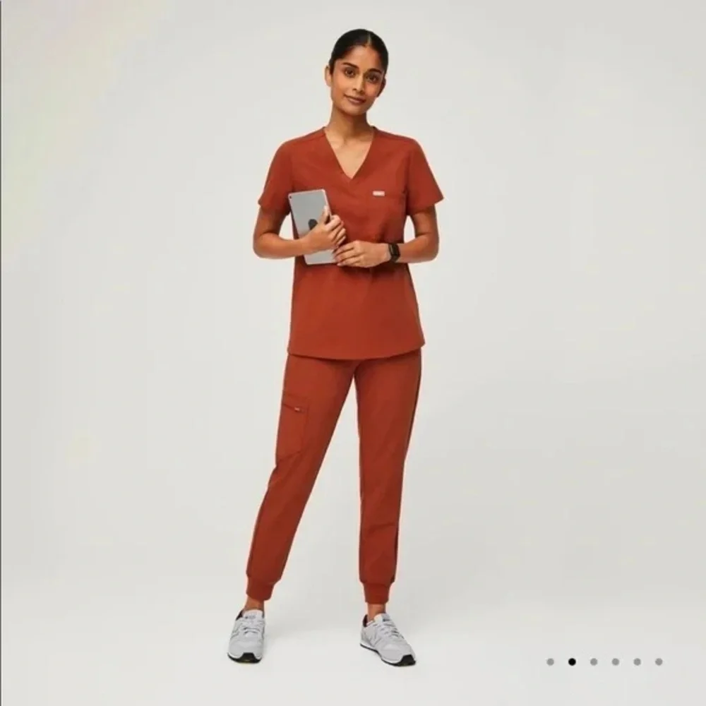 Figs XS SET IN AUBURN